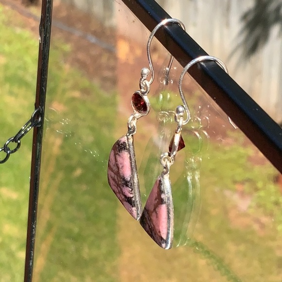 BOUTIQUE BLACK MANGANESE & GARNET 925 EARRINGS - Picture 3 of 8